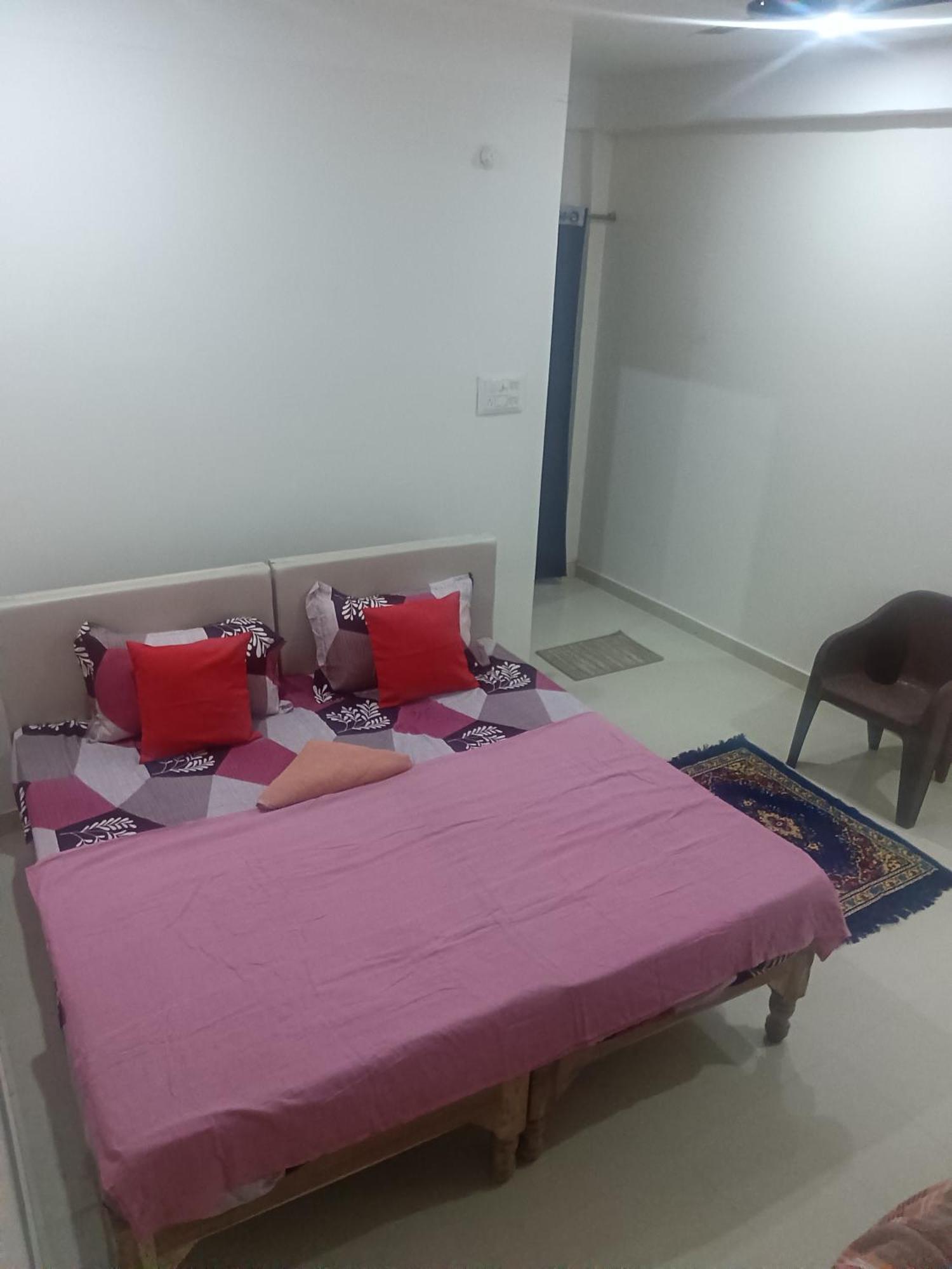 Kedar Guest House Ayodhya Exterior photo